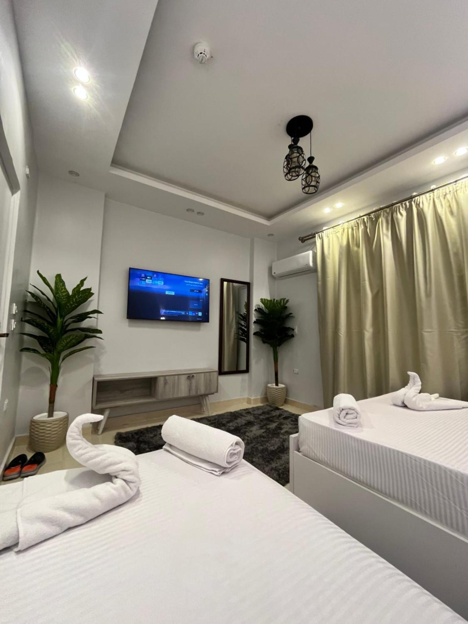 Triple Garden And Apartament