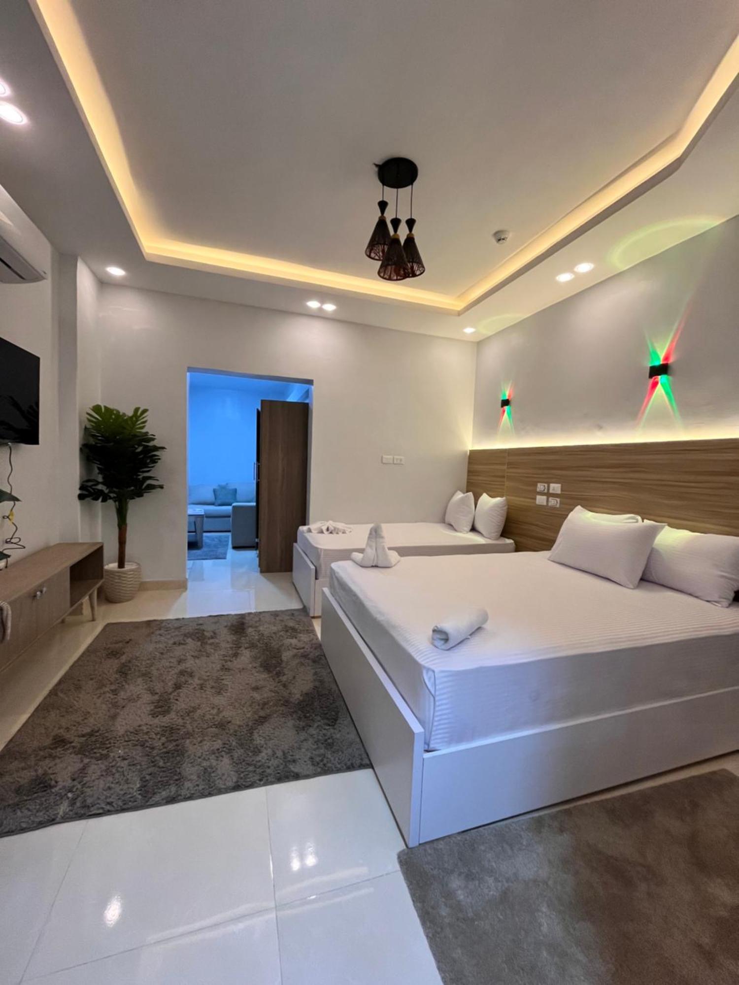 Triple Garden And Apartament