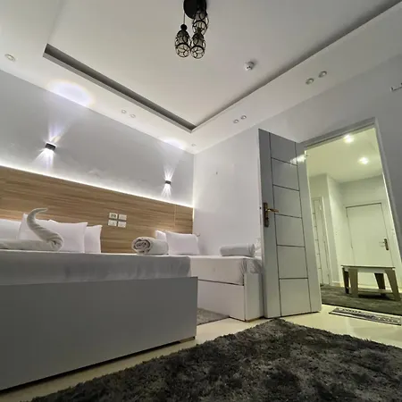 Triple Garden Studios And Apartments Cairo Exterior photo