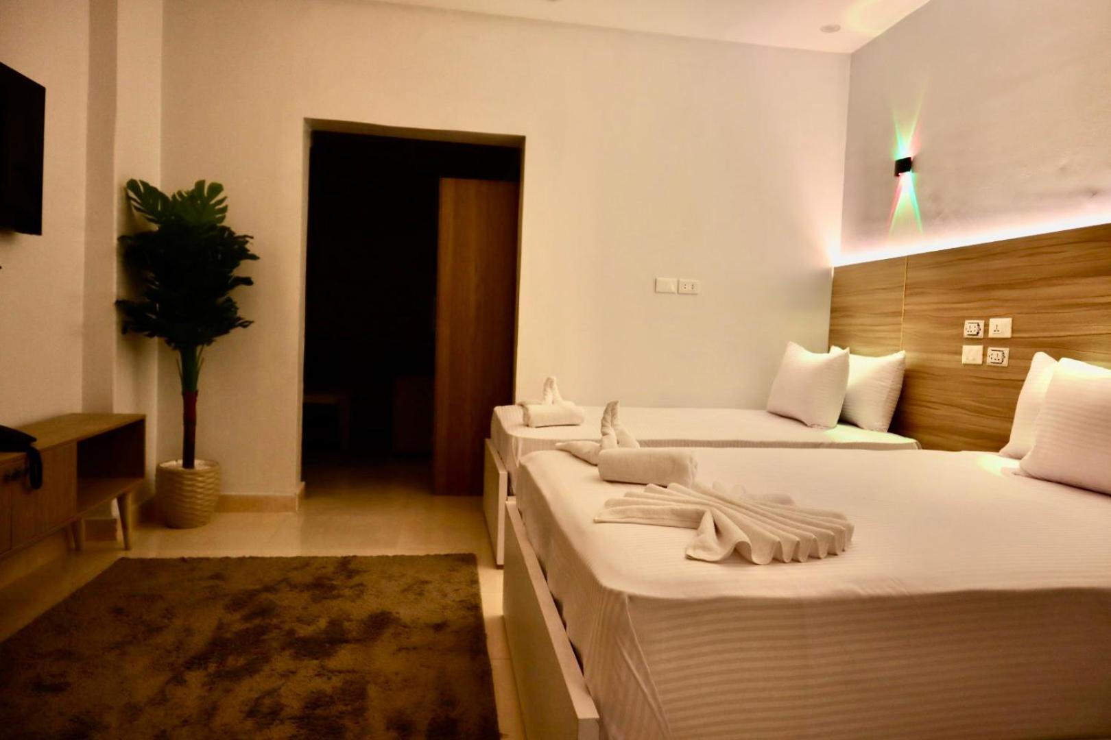 Triple Garden And Apartman *