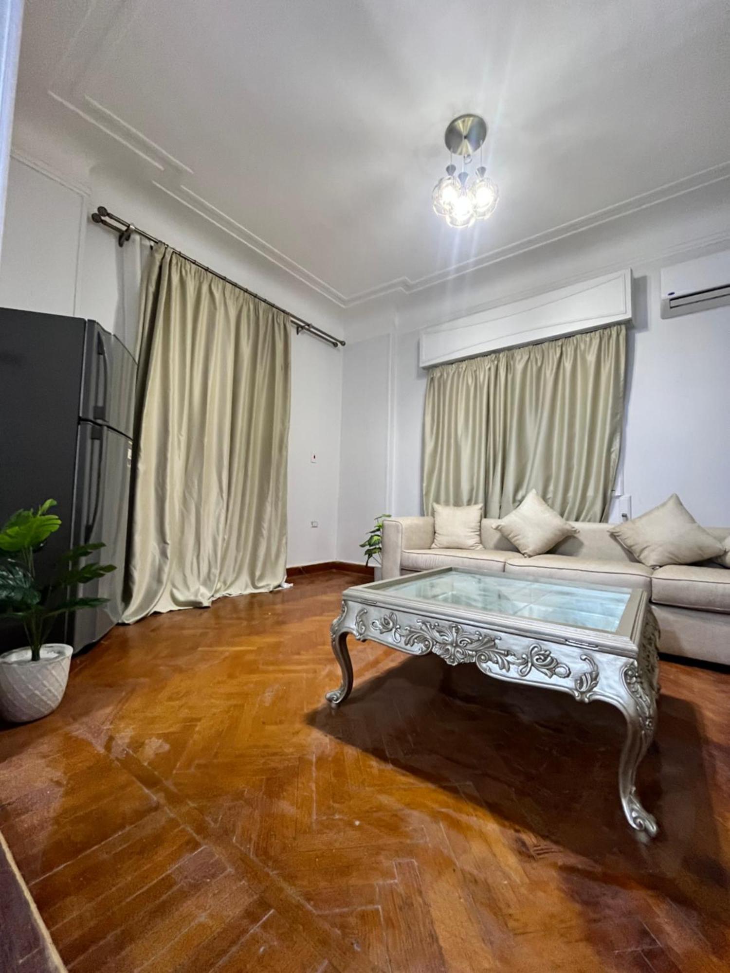 Triple Garden And Apartman *